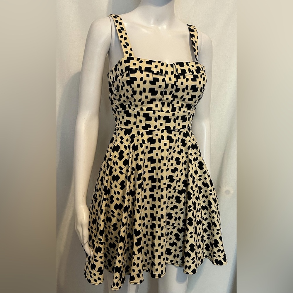 Retro Mod Sz M Black & Cream Geometric Print A Line Dress Pinup Vintage Inspired